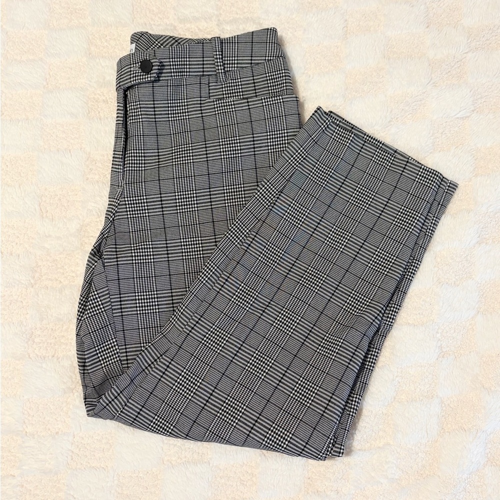 Calvin Klein Plaid Ankle Pants Grey Straight Leg, Size 4 - Picture 3 of 3